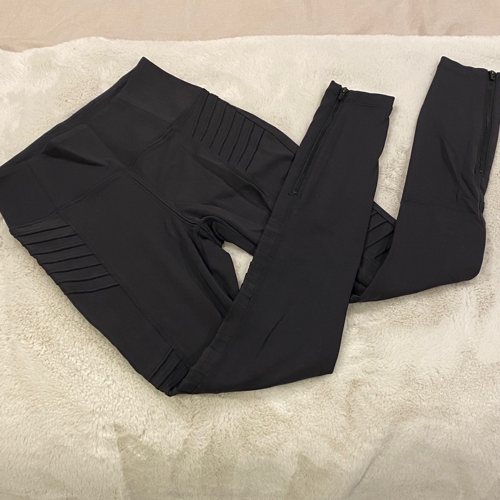 Athleta Delancey Moto Tight (leggings)